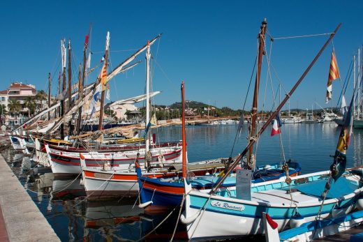 Plaisance Var : Ports et Navigation en Méditerranée