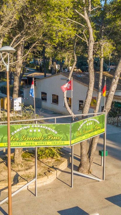 Services du camping Les Grands Pins au Castellet dans le Var