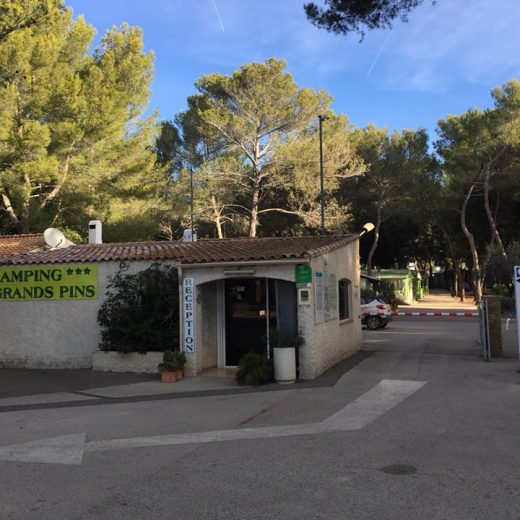 Services du camping Les Grands Pins au Castellet dans le Var