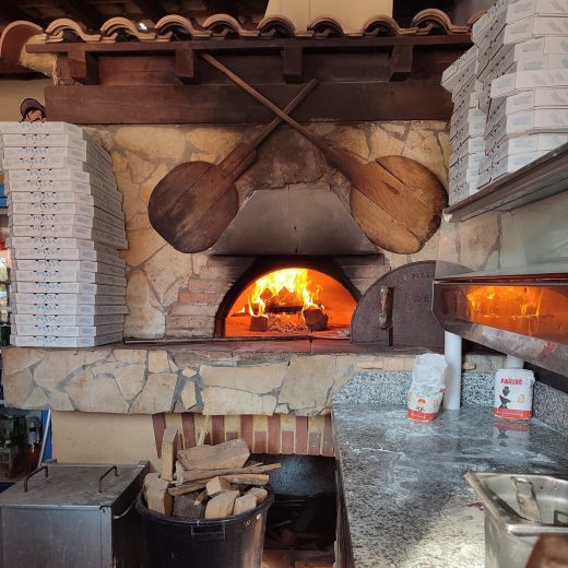 Restaurant du camping Les Grands Pins dans le Var