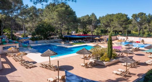 Camping Les Grands Pins au Castellet